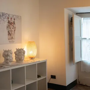 https://civico-18-apartments.sicilyhotelsitaly.net