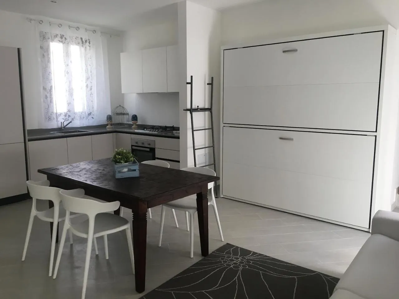 Apartment Jules Place Lecco Italy